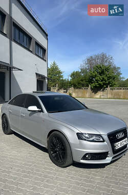 Седан Audi A4 2012 в 