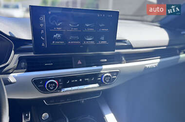 Седан Audi A4 2020 в 