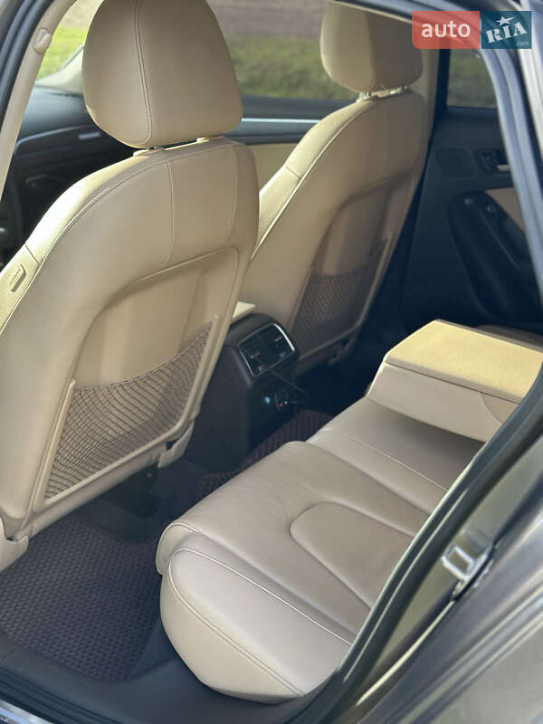 Седан Audi A4 2014 в Чернігові