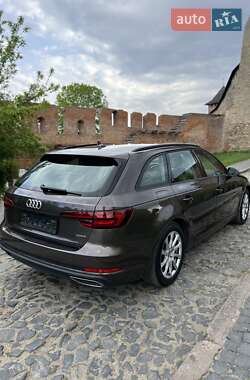 Універсал Audi A4 2018 в 