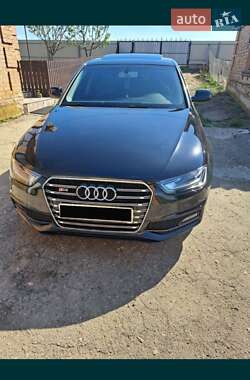 Седан Audi A4 2015 в Кропивницком