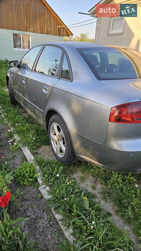 Седан Audi A4 2005 в Барановке