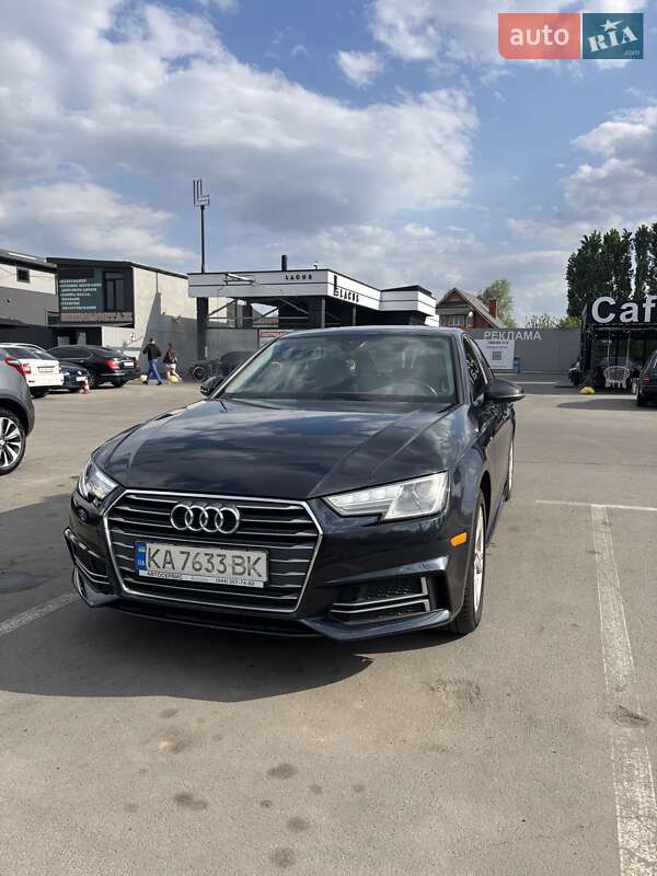 Седан Audi A4 2017 в 