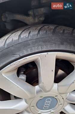 Седан Audi A4 2001 в 