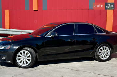 Седан Audi A4 2011 в 