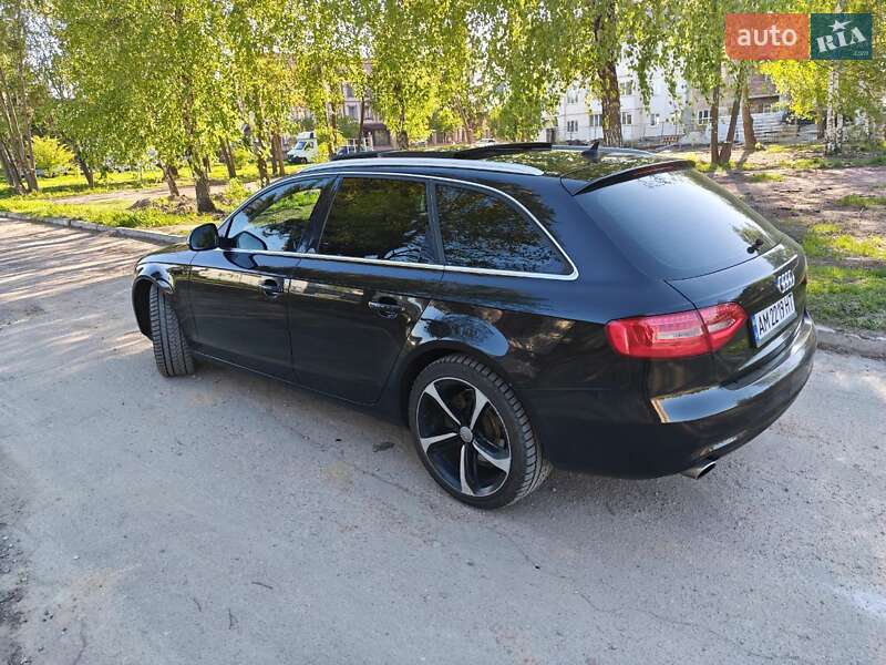 Универсал Audi A4 2009 в Киеве