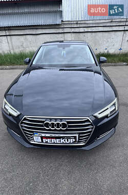 Седан Audi A4 2015 в 