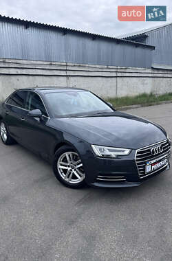 Седан Audi A4 2015 в 