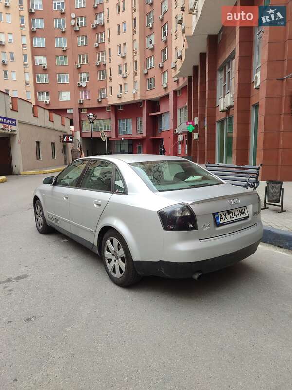 Седан Audi A4 2001 в Києві