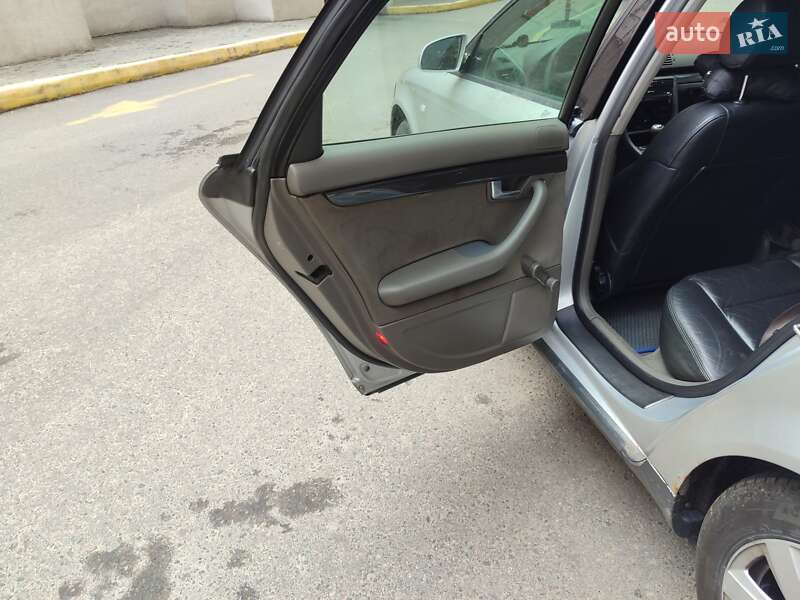 Седан Audi A4 2001 в Києві