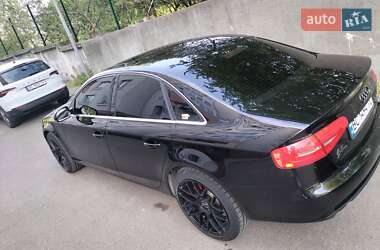 Седан Audi A4 2013 в 