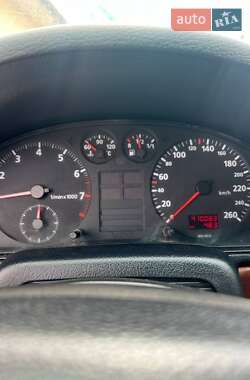 Седан Audi A4 1996 в 