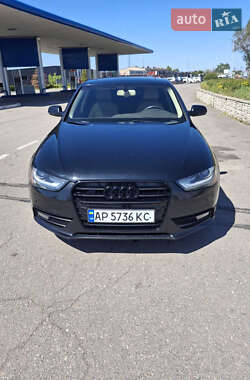 Седан Audi A4 2012 в 