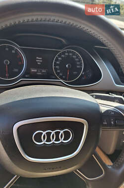 Седан Audi A4 2012 в 