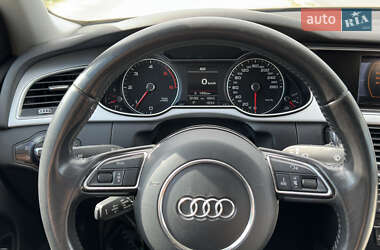 Седан Audi A4 2015 в 