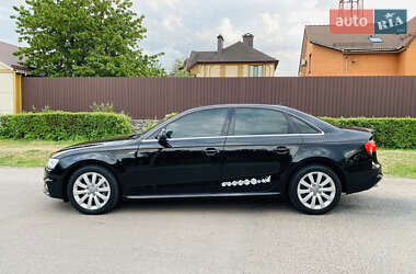 Седан Audi A4 2015 в 