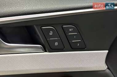 Седан Audi A4 2016 в 