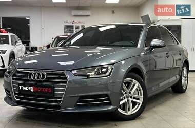 Седан Audi A4 2016 в 
