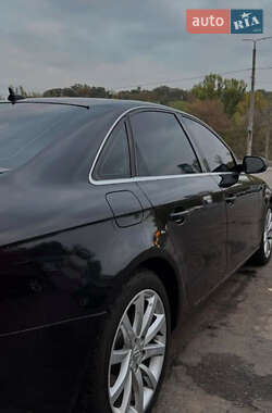 Седан Audi A4 2012 в 