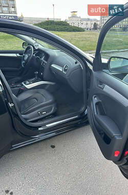 Седан Audi A4 2013 в 