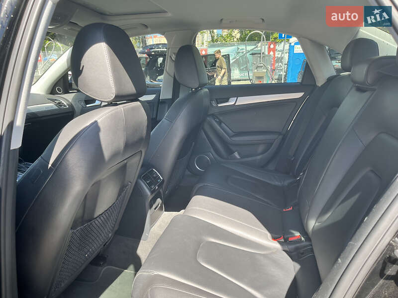Седан Audi A4 2015 в Києві