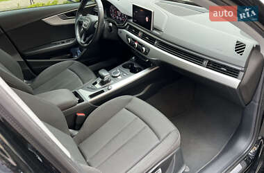 Универсал Audi A4 2017 в 