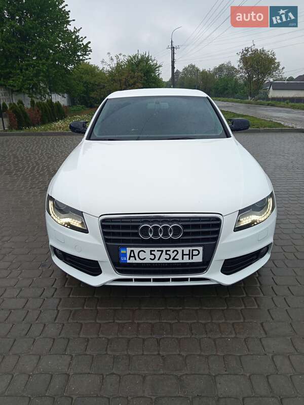 Седан Audi A4 2010 в 