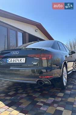 Седан Audi A4 2018 в 