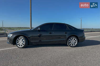 Седан Audi A4 2012 в 