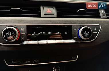 Седан Audi A4 2019 в 