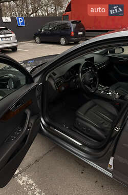 Седан Audi A4 2016 в 