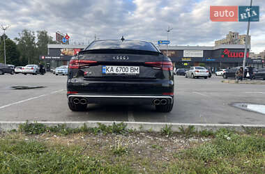 Седан Audi A4 2017 в 