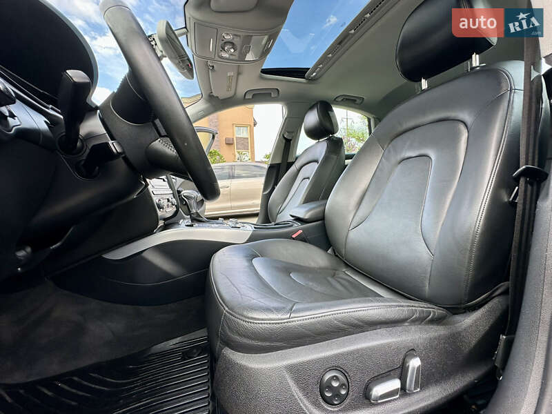 Седан Audi A4 2013 в Києві