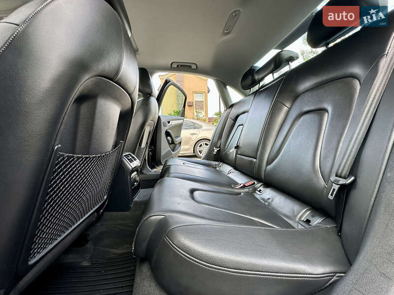 Седан Audi A4 2013 в Києві