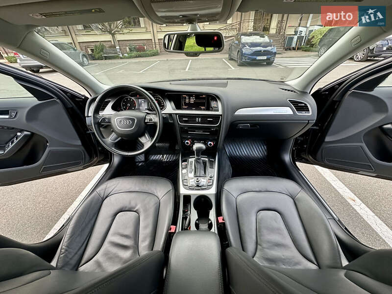 Седан Audi A4 2013 в Києві
