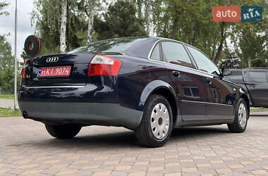 Седан Audi A4 2004 в 