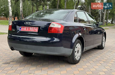 Седан Audi A4 2004 в 