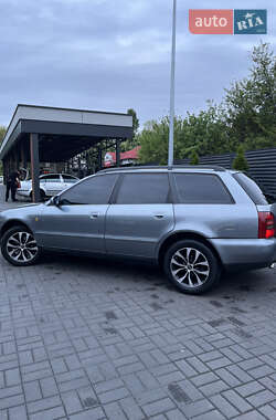 Универсал Audi A4 1998 в 