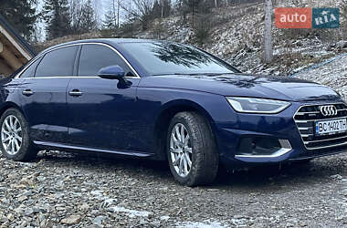 Седан Audi A4 2021 в 