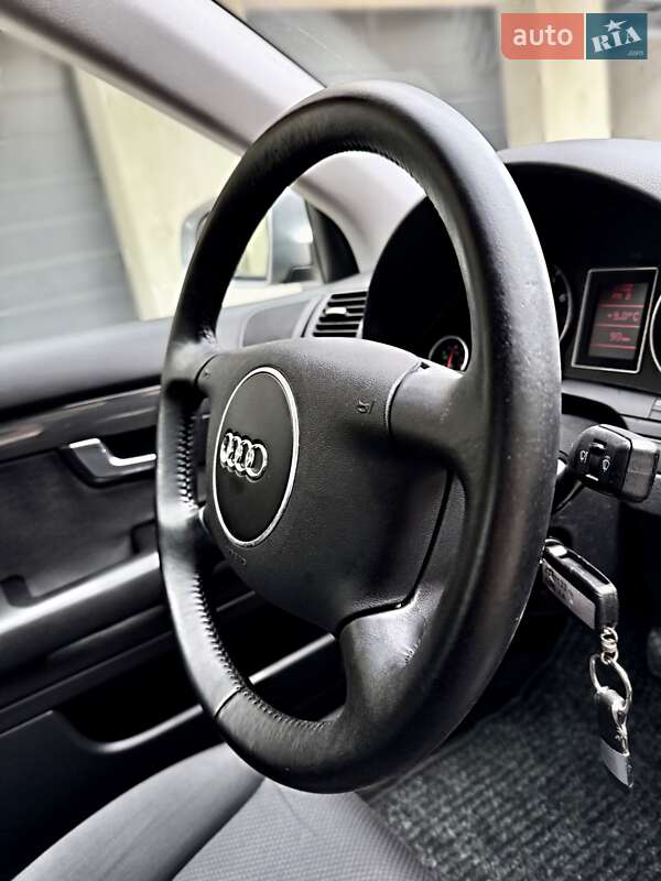 Седан Audi A4 2001 в Дрогобичі