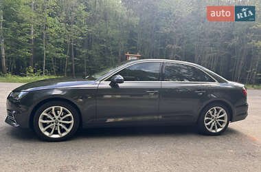 Седан Audi A4 2018 в 