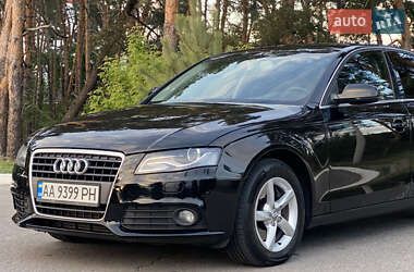 Седан Audi A4 2011 в 