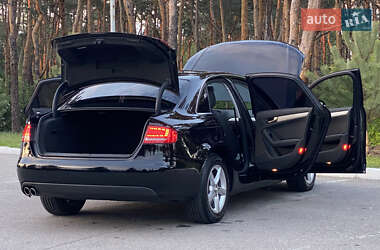 Седан Audi A4 2011 в 