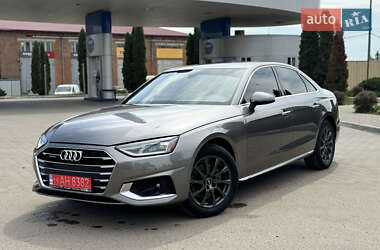 Седан Audi A4 2021 в 