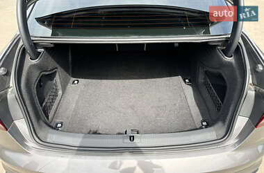 Седан Audi A4 2021 в 