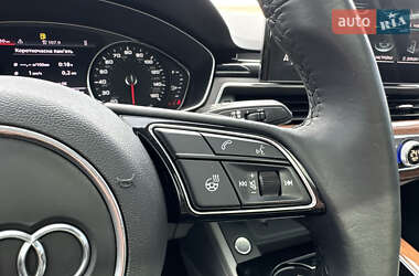 Седан Audi A4 2021 в 
