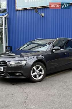 Универсал Audi A4 2012 в Киеве
