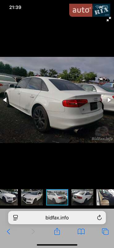Седан Audi A4 2014 в Мукачево