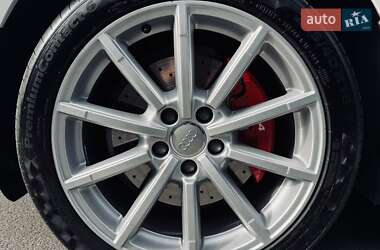 Седан Audi A4 2013 в 