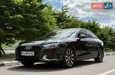Седан Audi A4 2020 в 